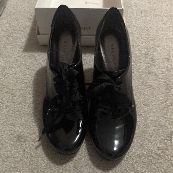 Blk/ patent ankle bootie size 8M Nine West - Picture 1 of 5
